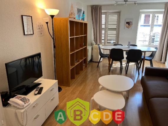 70 M² Strasbourg Appart City Center Appartement Buitenkant foto