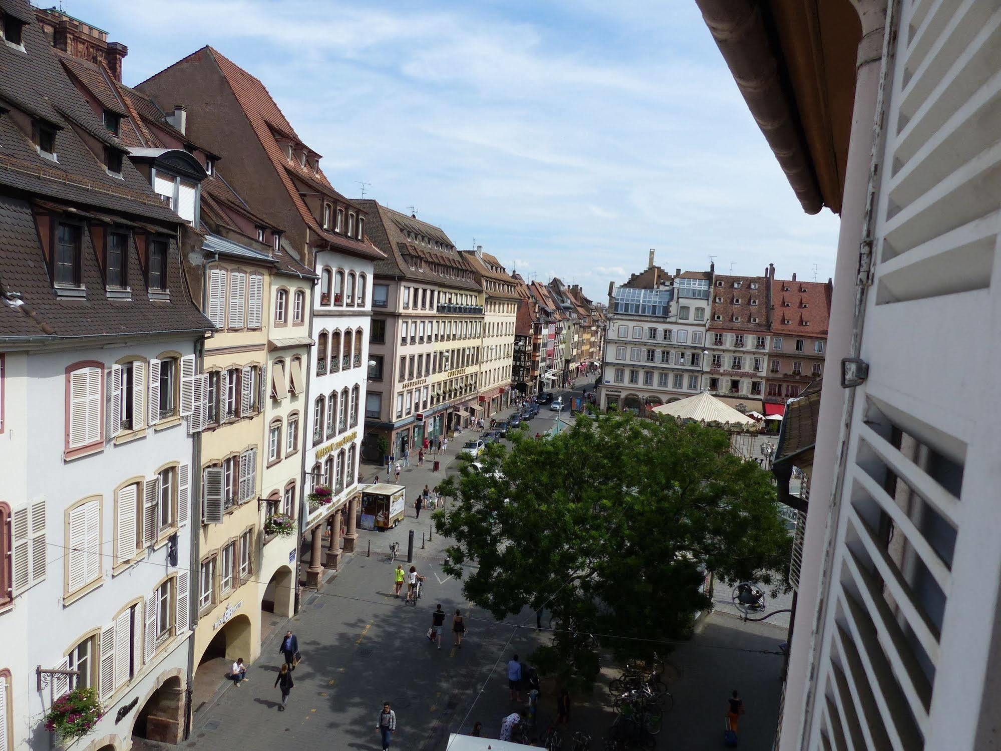 70 M² Strasbourg Appart City Center Appartement Buitenkant foto